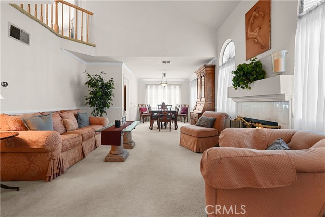 Detail Gallery Image 4 of 22 For 15058 Providence Ln, North Hills,  CA 91343 - 3 Beds | 2/1 Baths
