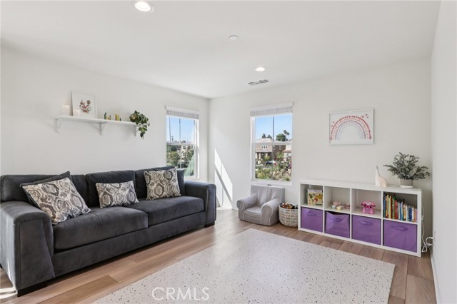 Detail Gallery Image 16 of 24 For 9650 Adora Ter, Riverside,  CA 92508 - 4 Beds | 3 Baths