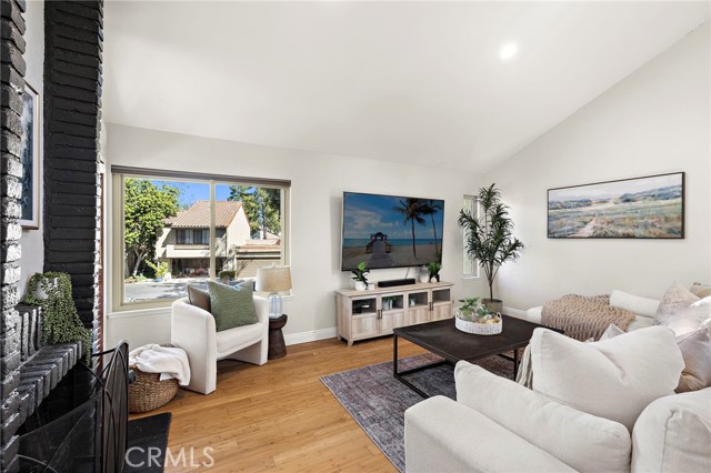 Detail Gallery Image 7 of 25 For 26592 Dolorosa, Mission Viejo,  CA 92691 - 2 Beds | 2 Baths