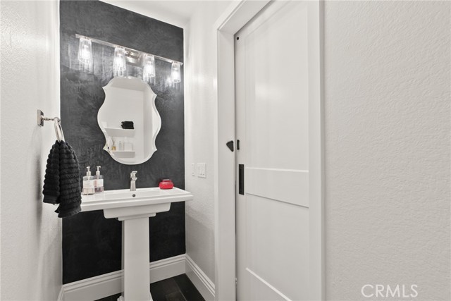 Detail Gallery Image 17 of 37 For 27372 Mondano Dr, Mission Viejo,  CA 92692 - 4 Beds | 2/1 Baths