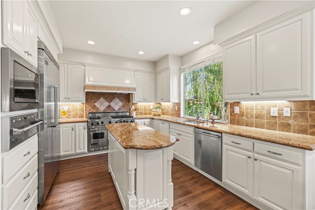 23664 Clearidge Drive, Valencia CA: https://media.crmls.org/medias/a201d382-f221-498c-aebf-eefe6d29d652.jpg