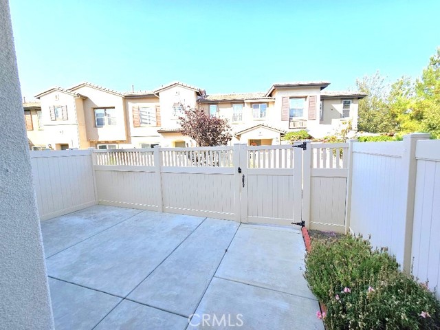 44011 Rivo Court, Temecula CA: https://media.crmls.org/medias/a2027b05-d0f6-4d9d-a04c-bafc4537a33b.jpg