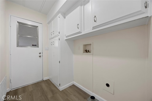 Detail Gallery Image 23 of 28 For 53 Cedarwood Ln, Bakersfield,  CA 93308 - 2 Beds | 1 Baths