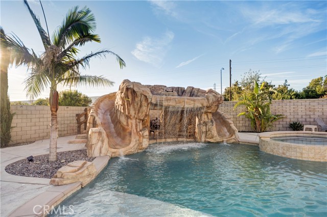 Detail Gallery Image 67 of 75 For 11715 Periwinkle Pl, Jurupa Valley,  CA 91752 - 6 Beds | 4/1 Baths