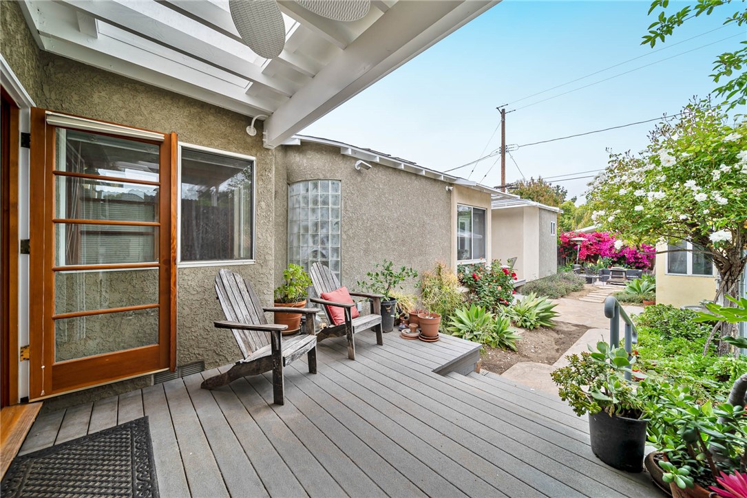 Detail Gallery Image 24 of 52 For 216 S Lincoln St, Burbank,  CA 91506 - 3 Beds | 2 Baths