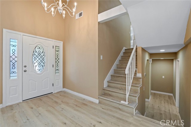 Detail Gallery Image 4 of 43 For 16511 Halsey, Granada Hills,  CA 91344 - 5 Beds | 3 Baths