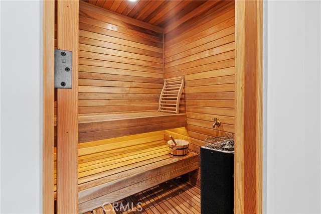 Detail Gallery Image 33 of 62 For 9120 Cleveland, Riverside,  CA 92503 - 5 Beds | 3/1 Baths