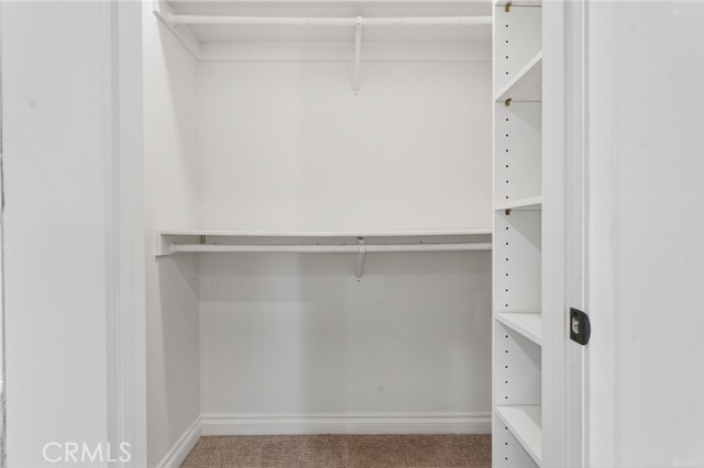 Detail Gallery Image 14 of 31 For 22639 Calvert St #F,  Woodland Hills,  CA 91367 - 1 Beds | 1 Baths