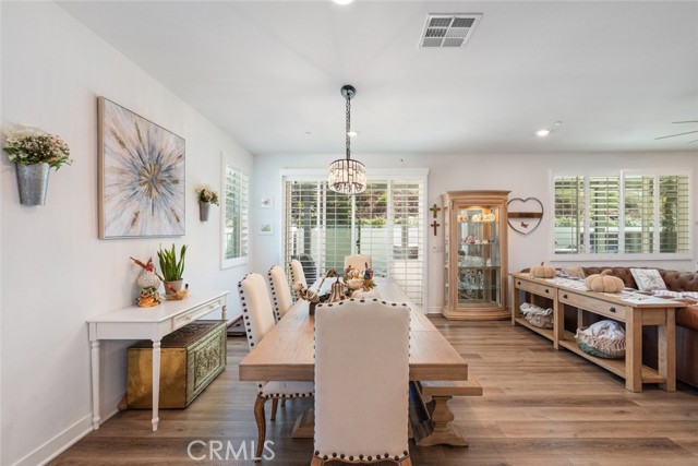 Detail Gallery Image 17 of 56 For 26219 Silver Birch, Menifee,  CA 92584 - 6 Beds | 4/1 Baths