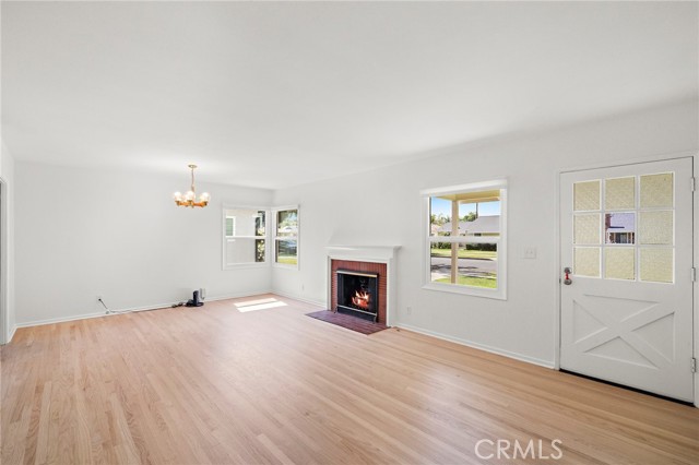 509 E Camile Street, Santa Ana CA: https://media.crmls.org/medias/a2050474-0124-4312-87c6-4fd674d919a2.jpg