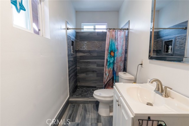 Detail Gallery Image 14 of 21 For 1039 W Mcfadden Ave, Santa Ana,  CA 92707 - 2 Beds | 2 Baths