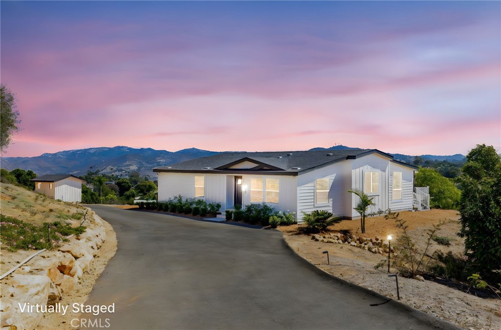 A2056A1E E6D8 4Ea7 9C77 0E40C628146B 812 Quail Hill, Fallbrook, Ca 92028 &Lt;Span Style='BackgroundColor:transparent;Padding:0Px;'&Gt; &Lt;Small&Gt; &Lt;I&Gt; &Lt;/I&Gt; &Lt;/Small&Gt;&Lt;/Span&Gt;