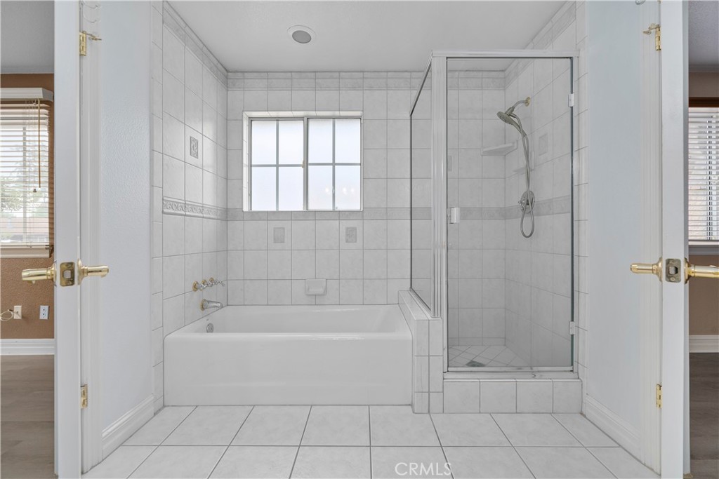 https://media.crmls.org/medias/a205bb32-1536-4b8f-a0c1-24c5e5f052b0.jpg?preset=X-Large