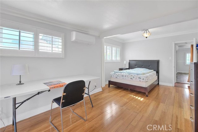 6442 Raymond Avenue, Long Beach CA: https://media.crmls.org/medias/a2064a87-ac38-4e66-b774-b7443cf0a389.jpg