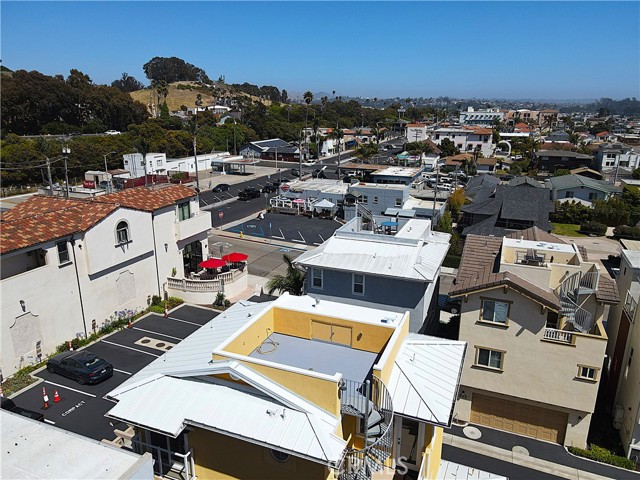 393 Wadsworth Avenue, Pismo Beach CA: https://media.crmls.org/medias/a2065988-afca-43e6-bd41-f9cadfad3003.jpg