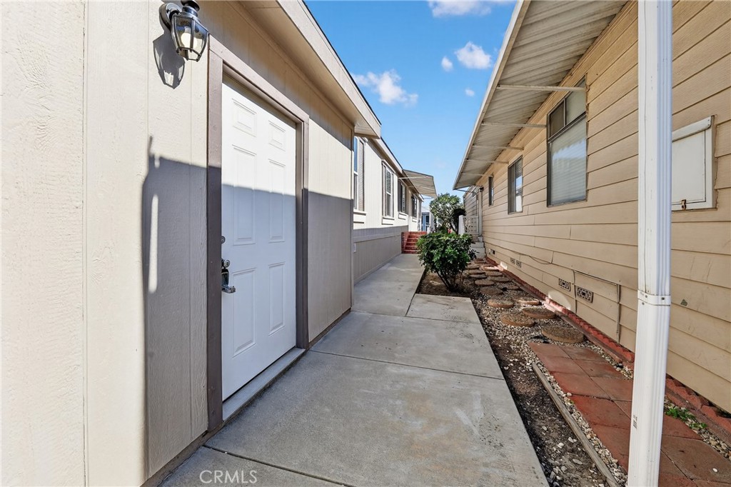 MLS #OC25256466 image #47