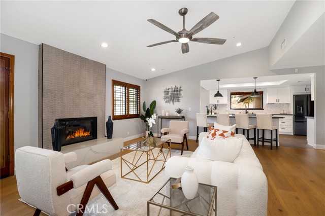 Detail Gallery Image 16 of 60 For 21565 Cleardale St, Newhall,  CA 91321 - 3 Beds | 2/1 Baths