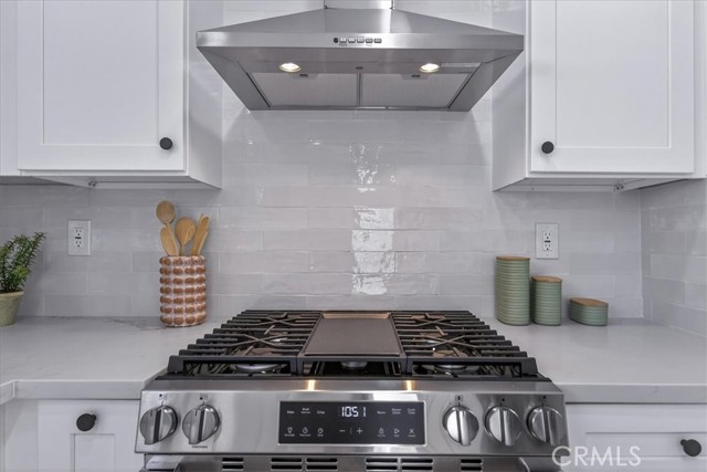 1254 Sanborn Avenue, Los Angeles CA: https://media.crmls.org/medias/a207f36d-802f-44a8-8a71-d9e2d67ee40d.jpg