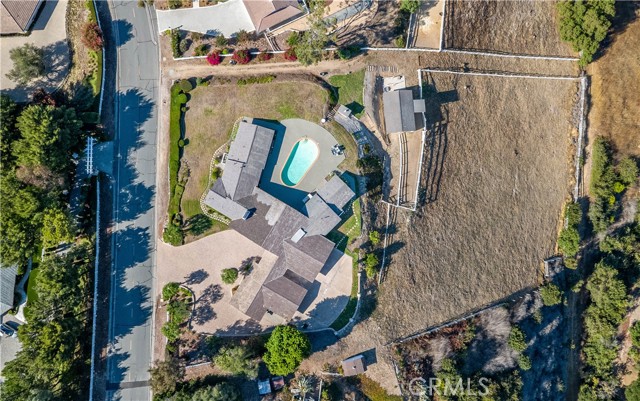13 Buggy Whip Drive, Rolling Hills CA: https://media.crmls.org/medias/a2080c9f-725d-49b5-8bca-300e919d4ad4.jpg