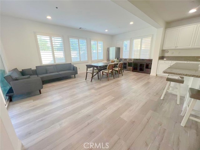 Detail Gallery Image 5 of 26 For 14648 Viva Dr, Corona,  CA 92880 - 6 Beds | 3/1 Baths