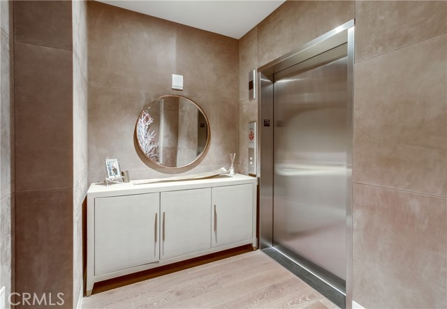 2855 5th Avenue, San Diego CA: https://media.crmls.org/medias/a208bac4-85a6-4be4-8971-a76c64b1c3bb.jpg