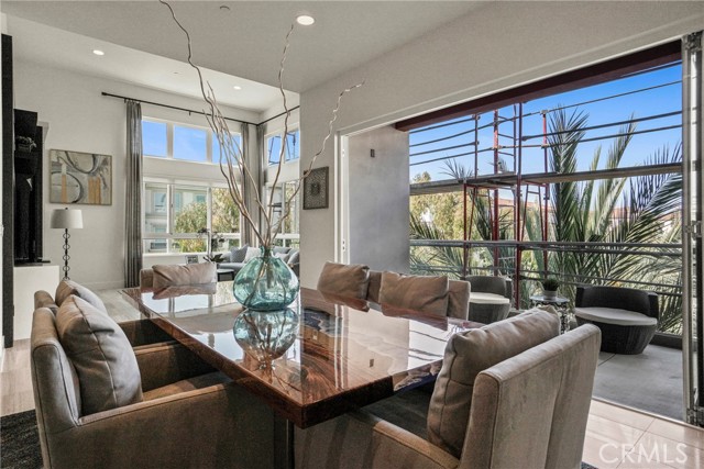 Detail Gallery Image 6 of 40 For 12695 Sandhill Ln #3,  Playa Vista,  CA 90094 - 3 Beds | 2/1 Baths