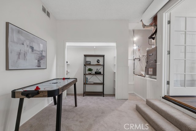 Detail Gallery Image 22 of 25 For 21438 Mulholland, Woodland Hills,  CA 91364 - 5 Beds | 3 Baths