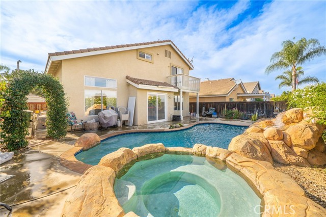 Detail Gallery Image 32 of 43 For 945 Ferndale, Corona,  CA 92881 - 3 Beds | 2/1 Baths