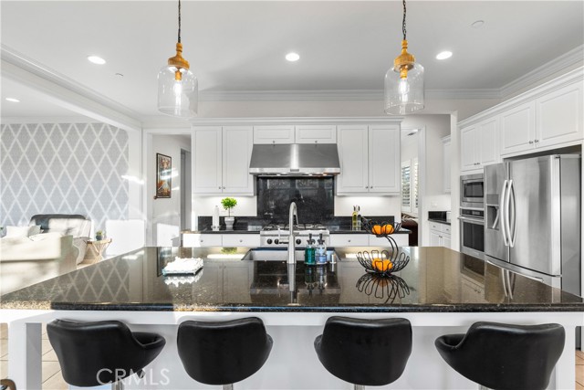 Detail Gallery Image 18 of 73 For 27601 Skylark Ln, Saugus,  CA 91350 - 6 Beds | 5/1 Baths