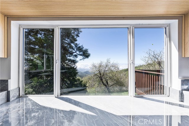2 Bed Home for Sale in Lake Arrowhead, California