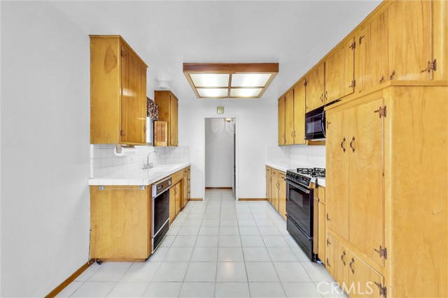 Detail Gallery Image 9 of 52 For 1052 Sheridan Ave, Pomona,  CA 91767 - 3 Beds | 2 Baths