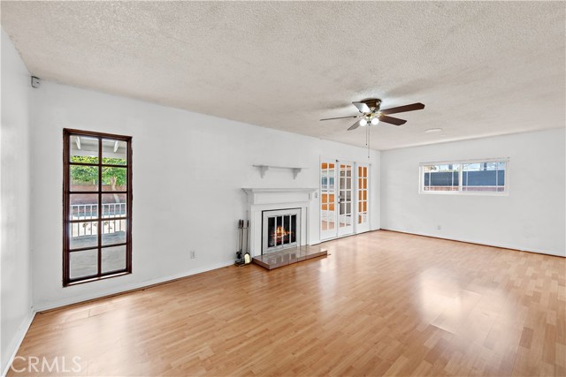 Image 4 of 22 For 3137 Olinda Ln