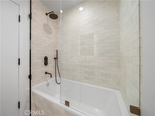 Image 43 of 74 For 3636 Camino De La Cumbre