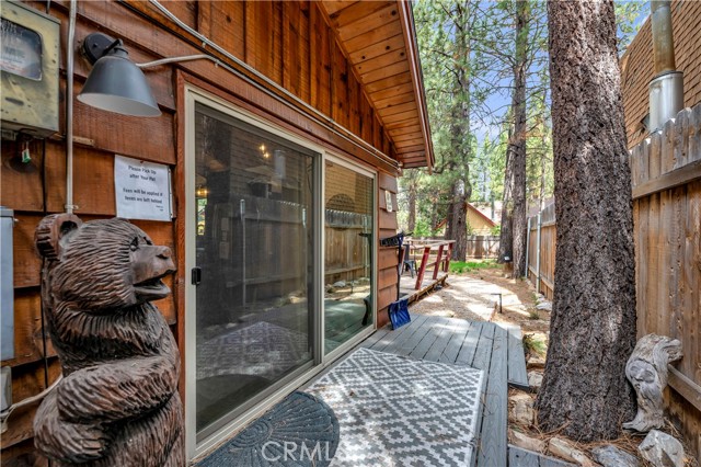42660 La Placida, Big Bear Lake CA: https://media.crmls.org/medias/a20de42f-dc95-45cd-8192-cf8d054663a8.jpg