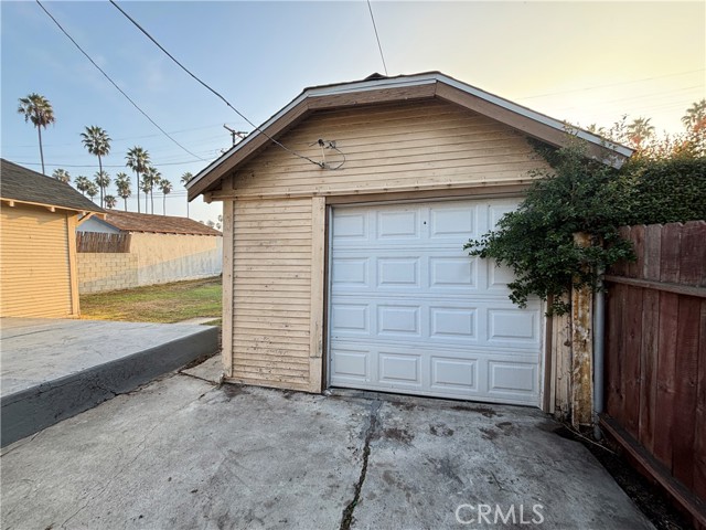 Detail Gallery Image 13 of 19 For 5714 Keniston, Los Angeles,  CA 90043 - 3 Beds | 1 Baths
