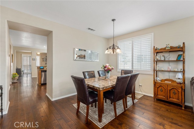16767 Desert Lily Street, Victorville CA: https://media.crmls.org/medias/a20e9f04-be8a-41e3-a4a8-8bc10b344d29.jpg