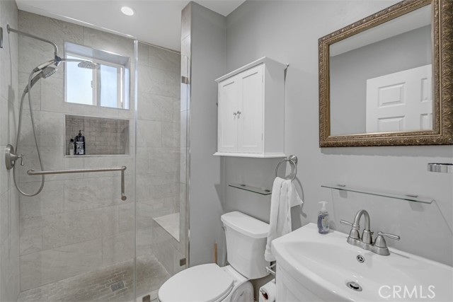 Detail Gallery Image 45 of 56 For 116 N Bonnie Beach Pl, East Los Angeles,  CA 90063 - 6 Beds | 4 Baths