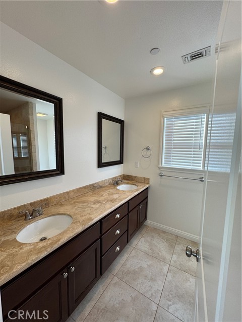 Detail Gallery Image 6 of 14 For 1336 Calle Tulipan, Thousand Oaks,  CA 91360 - 4 Beds | 2 Baths