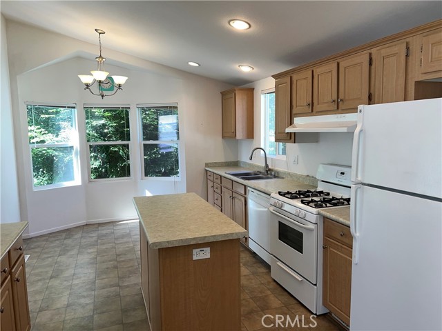 Detail Gallery Image 16 of 60 For 1226 Main St #14,  Cambria,  CA 93428 - 3 Beds | 2 Baths