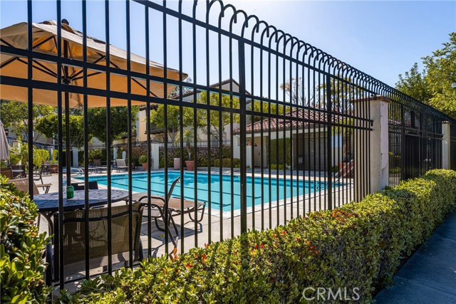 Detail Gallery Image 36 of 41 For 123 S Cross Creek Rd #C,  Orange,  CA 92869 - 2 Beds | 2 Baths