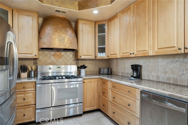 Detail Gallery Image 9 of 30 For 7695 Rockaway Ave, Yucca Valley,  CA 92284 - 3 Beds | 2 Baths