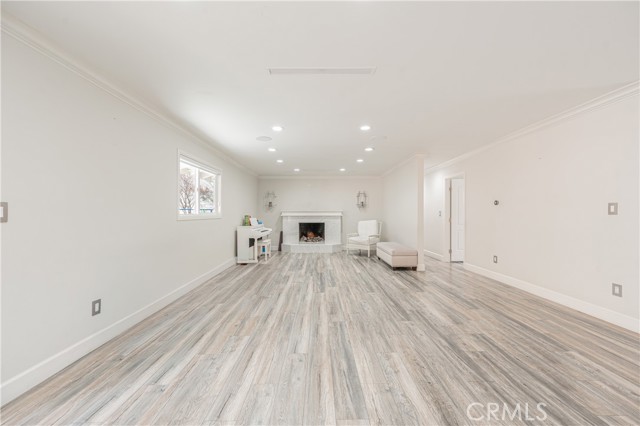 Detail Gallery Image 14 of 30 For 9434 Mclennan Ave, Northridge,  CA 91343 - 3 Beds | 2 Baths