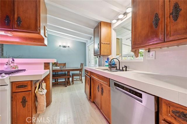 Image 9 of 48 For 13631 Richardson Way