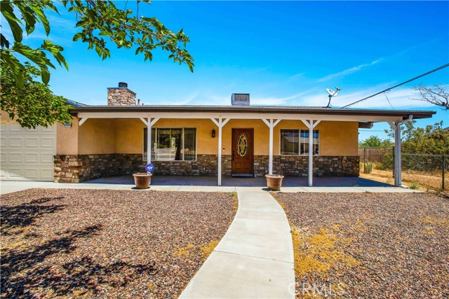 Detail Gallery Image 6 of 43 For 56990 Navajo Trl, Yucca Valley,  CA 92284 - 2 Beds | 2 Baths