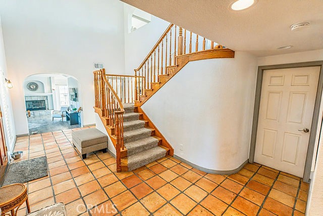 https://media.crmls.org/medias/a211bb78-e14d-4a16-b044-497182d874d4.jpg?preset=X-Large