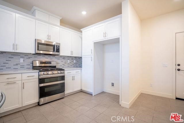 340 VIA AMOR Place, Fullerton CA: https://media.crmls.org/medias/a21266da-7528-46dd-9899-a8a5d8f60f02.jpg