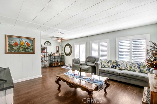 Detail Gallery Image 2 of 17 For 2851 S La Cadena Dr #22,  Colton,  CA 92324 - 3 Beds | 2 Baths