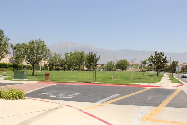 Detail Gallery Image 9 of 11 For 11734 Parliament Dr, Rancho Cucamonga,  CA 91730 - 4 Beds | 2/1 Baths