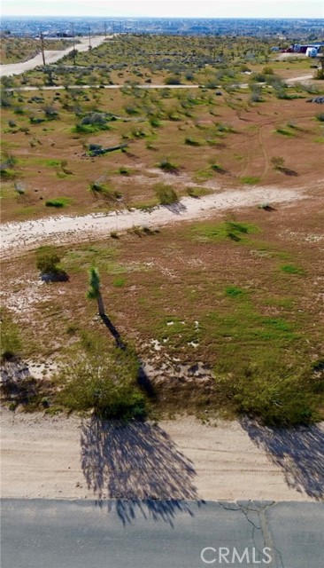 Detail Gallery Image 3 of 6 For 11300 Merino Ave, Apple Valley,  CA 92308 - – Beds | – Baths