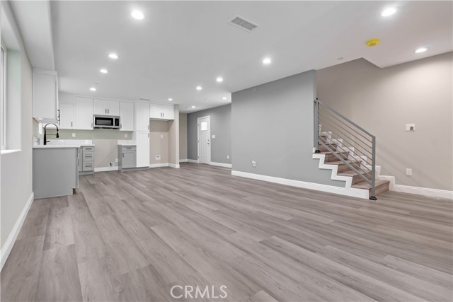 Detail Gallery Image 3 of 46 For 22022 Pioneer Blvd, Hawaiian Gardens,  CA 90716 - – Beds | – Baths